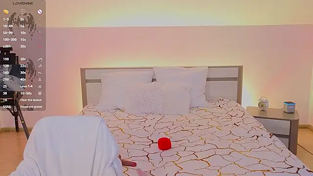 WICKEDEMBER's Webcam Show