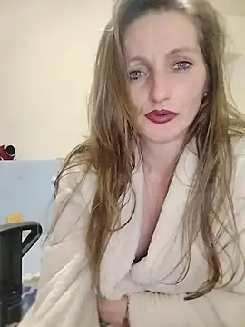 CrazyMaya39 Adlı Modelin Canlı XXX Sohbeti