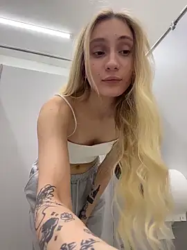 Pink_Kiss' Webcam Show