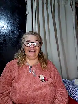 momismilf544 Live XXX-Chat