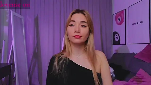 Chat +18 de Rosie_Mac ao vivo