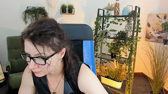 AureliaGleam Chat XXX in diretta