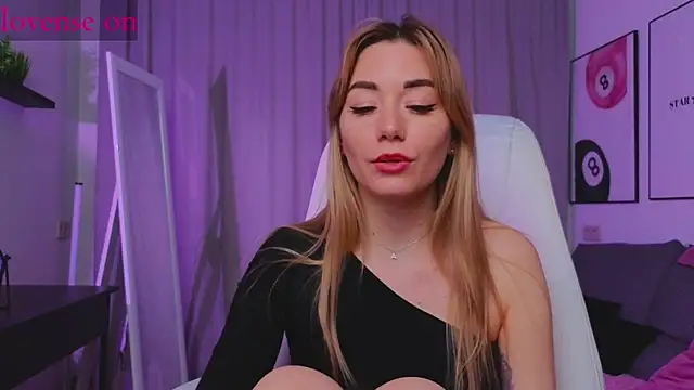 Rosie_Mac Adlı Modelin Canlı XXX Sohbeti