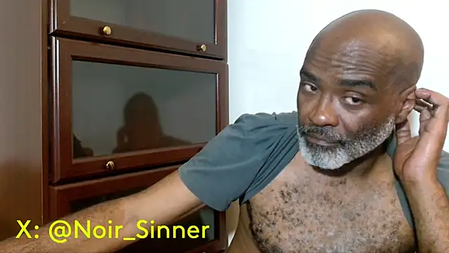 Chat XXX en directo de sinnernoir