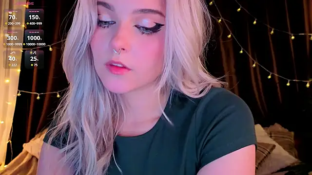 แชท XXX สดของ ShyniAlice