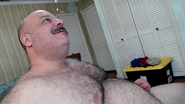 Show modela bullmusclejoe na web-kameri