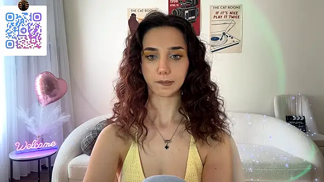 LinaMour's Live XXX Chat