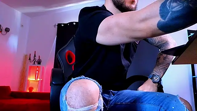 MightyAaron66 webkamerás műsora