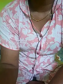 tamil_kanaka Live XXX-Chat