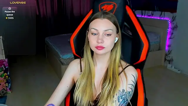 Chat +18 de BiMolly ao vivo