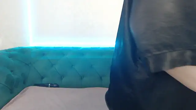 IvanaCharm লাইভ XXX চ্যাট