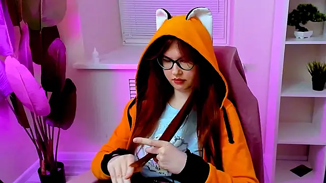 CarolGiggly's Live XXX Chat