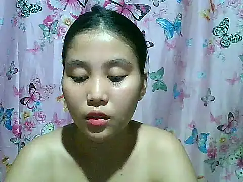 Chat XXX en directo de SexyAsianPussy4u