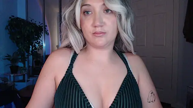 GoddessEmmy Live XXX-Chat