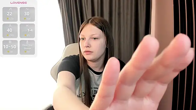 LauraBev Chat XXX live