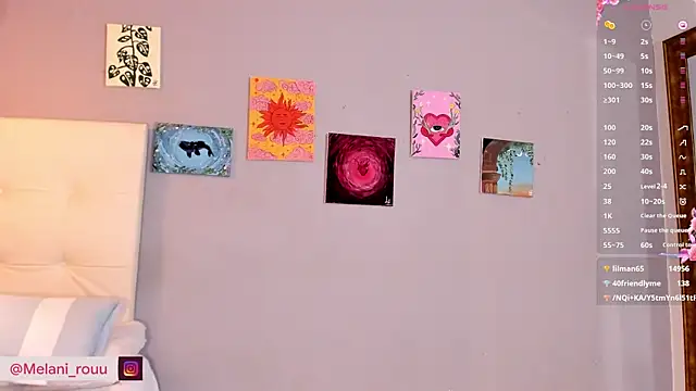 Melaniaa_RousseeのライブXXXチャット