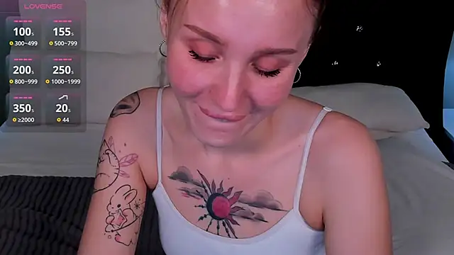 LianaFord's Live XXX Chat