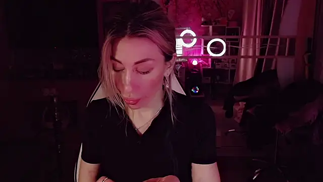 AnnieGOld_ Live XXX-Chat