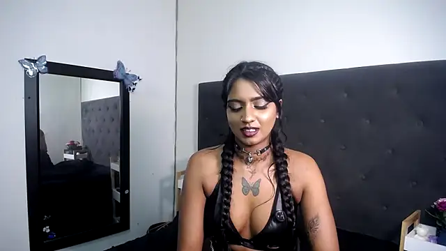 Delilah_Blazee's Live XXX Chat