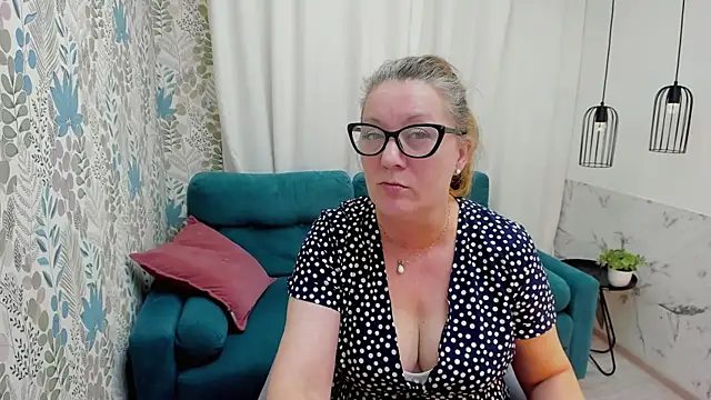 LeaPuren Live XXX chat