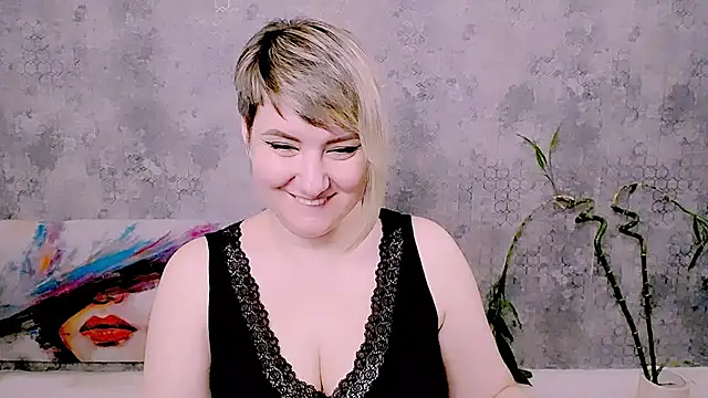 Živý XXX chat Djullia