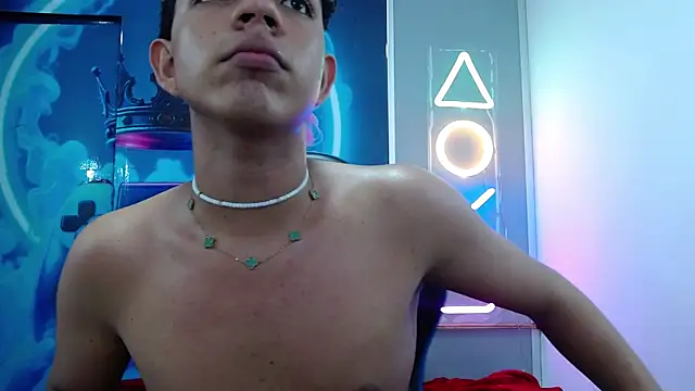 Aron_hot11 Webcam Show
