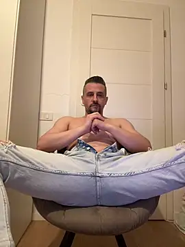 InsaneMattt – Naživo XXX chat