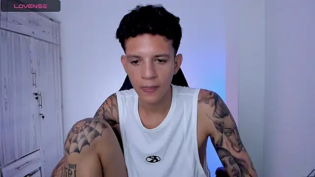 Chatroom XXX en direct de tylernova