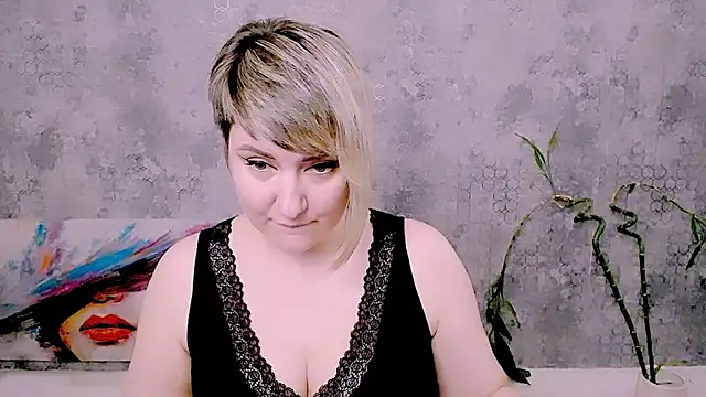 Djullia – Naživo XXX chat