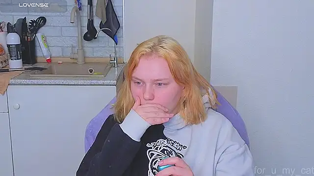soft_focus Live XXX Chat