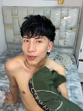 Show modela Jerath_ na web-kameri
