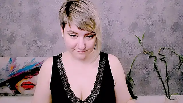 Chatroom XXX en direct de Djullia