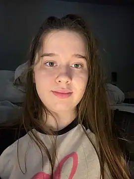 XXX chat uživo modela HornyGirlH