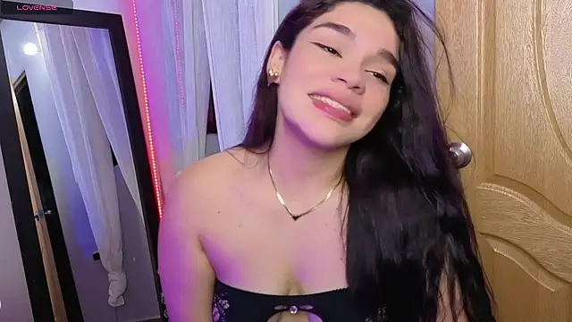 Veronica_111's Live XXX Chat