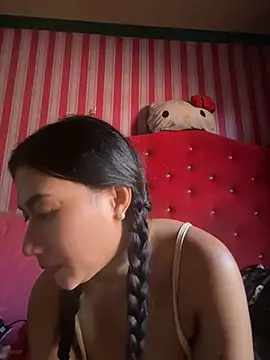 sweetieme's Webcam Show