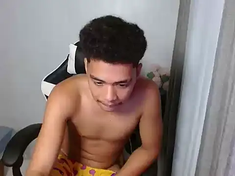 curlyasian_njxx Pertunjukan Webcam