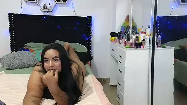 charlotte_077 – Naživo XXX chat