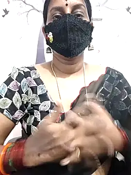 Webkamerová show Tamil_Meera12