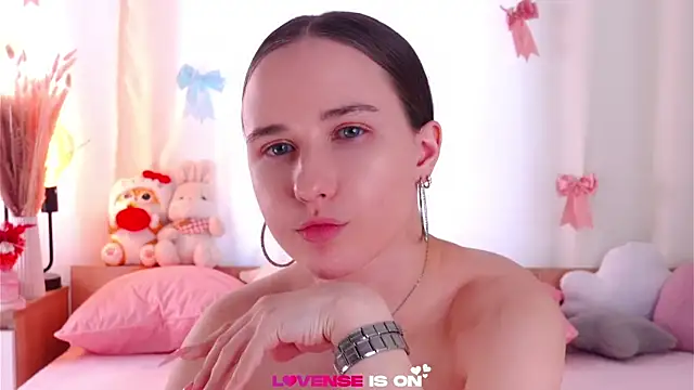 MaudAle's Live XXX Chat