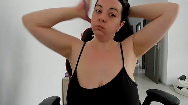 Онлайн чат XXX amiraisa11