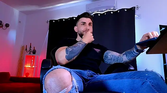 MightyAaron66 Webcam show