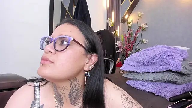 brigittemiller Adlı Modelin Canlı XXX Sohbeti
