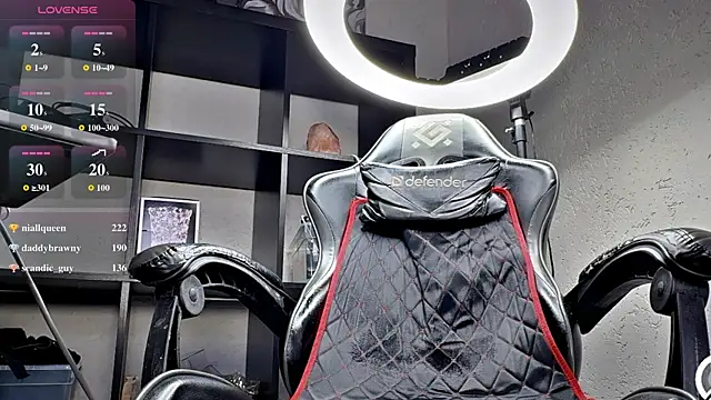 shavarace3のライブXXXチャット