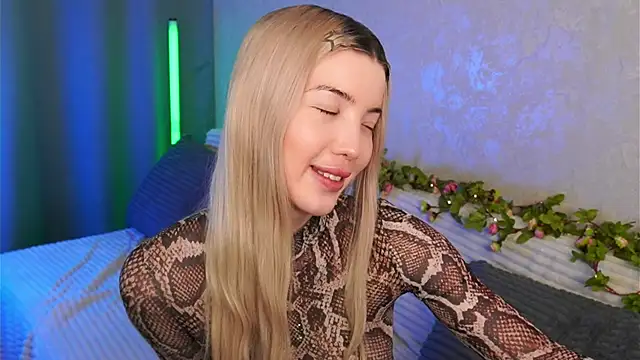 LindaThackerr: онлайн-секс-чат