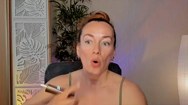 Chatroom XXX en direct de RebeccaMartinez