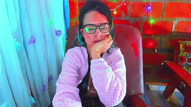BrianaGarner Adlı Modelin Canlı XXX Sohbeti