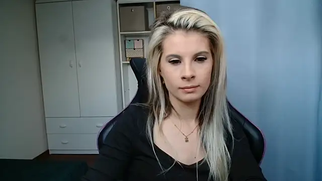 KristineGlow's Live XXX Chat