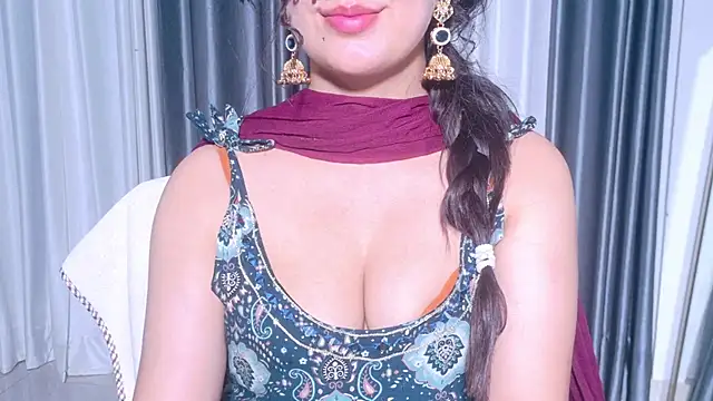 عرض كام Aashika-Kaur