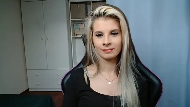 KristineGlow's Live XXX Chat