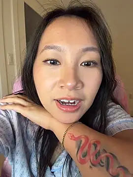 petiteTai 网络视讯表演